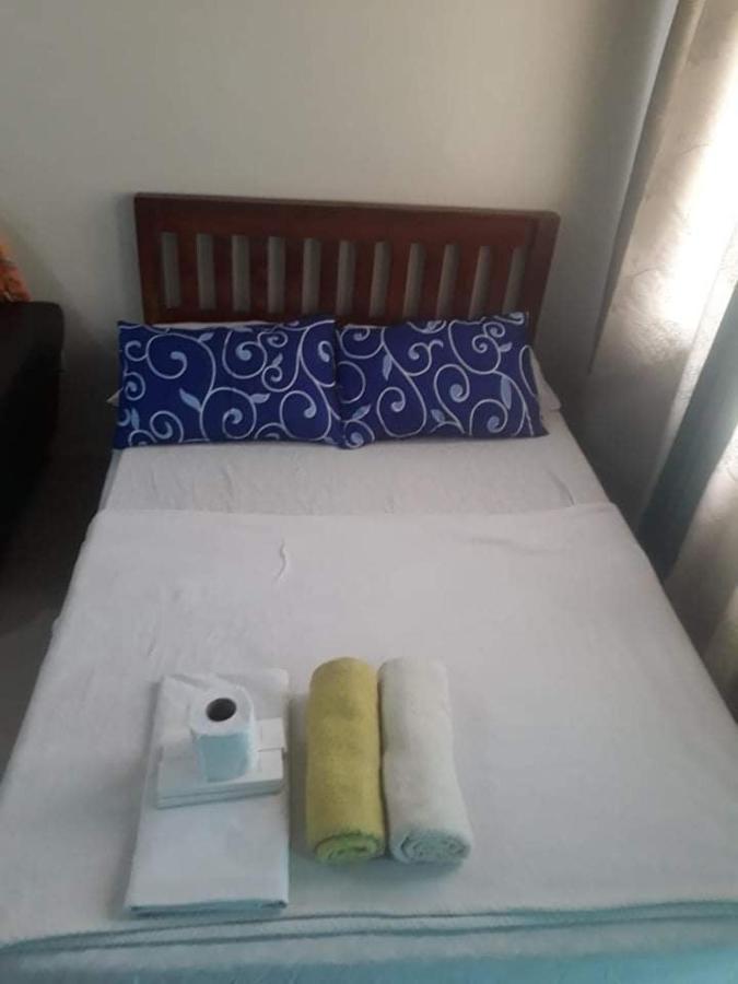 Ekonumi Rooms At Moonwalk Paranaque Paranaque City Eksteriør bilde