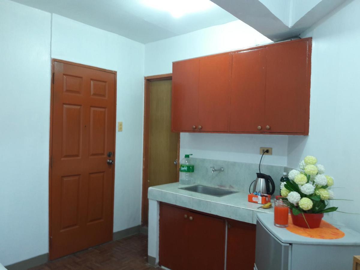 Ekonumi Rooms At Moonwalk Paranaque Paranaque City Eksteriør bilde